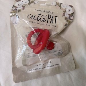 🌼2/$15 3/$20🌼 Ryan & Rose CUTIE PATS (PACIFIER
+ TEETHER) Flat stage 1 nipple